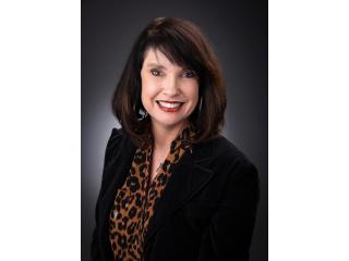 Unlock Albuquerqueâ€™s Best Properties with Molly Miller - Expert Real Estate Guidance!