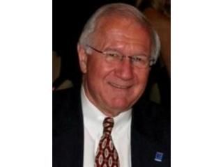 Experience Seamless Real Estate Transactions in Sun City Center with Dick Wilson!